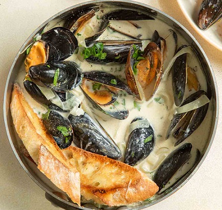 Mussels in White Wine Sauce